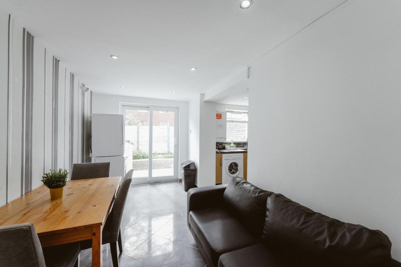 Great Rooms In Stepney Green Station - 12 لندن المظهر الخارجي الصورة