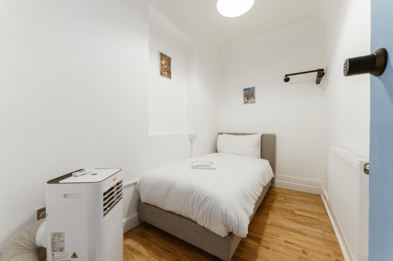 Great Rooms In Stepney Green Station - 12 لندن المظهر الخارجي الصورة